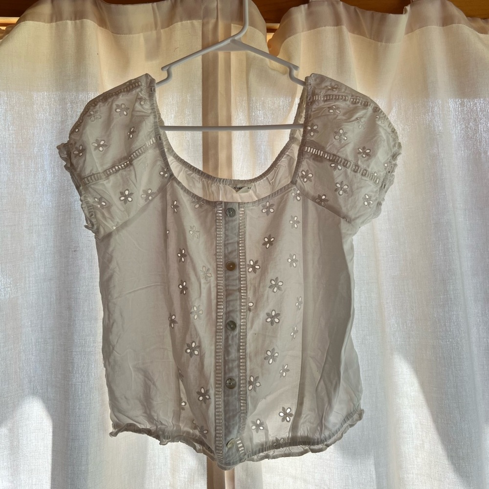 Aeropostale White Puff Sleeve Blouse with Peter Pan Collar